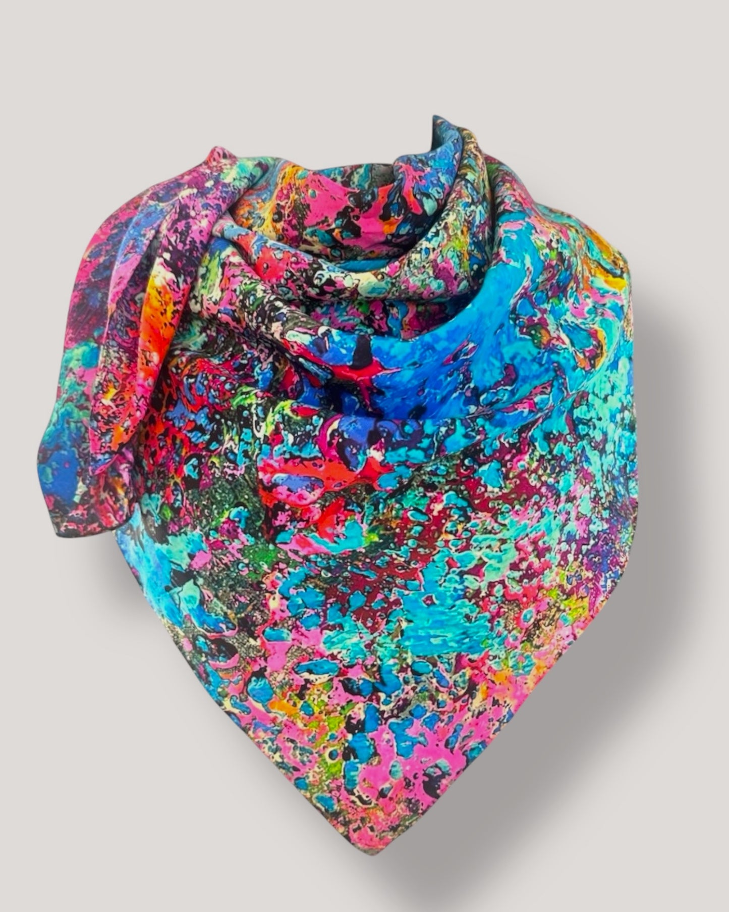 Foulard en soie « Nuages de bleuet » 110