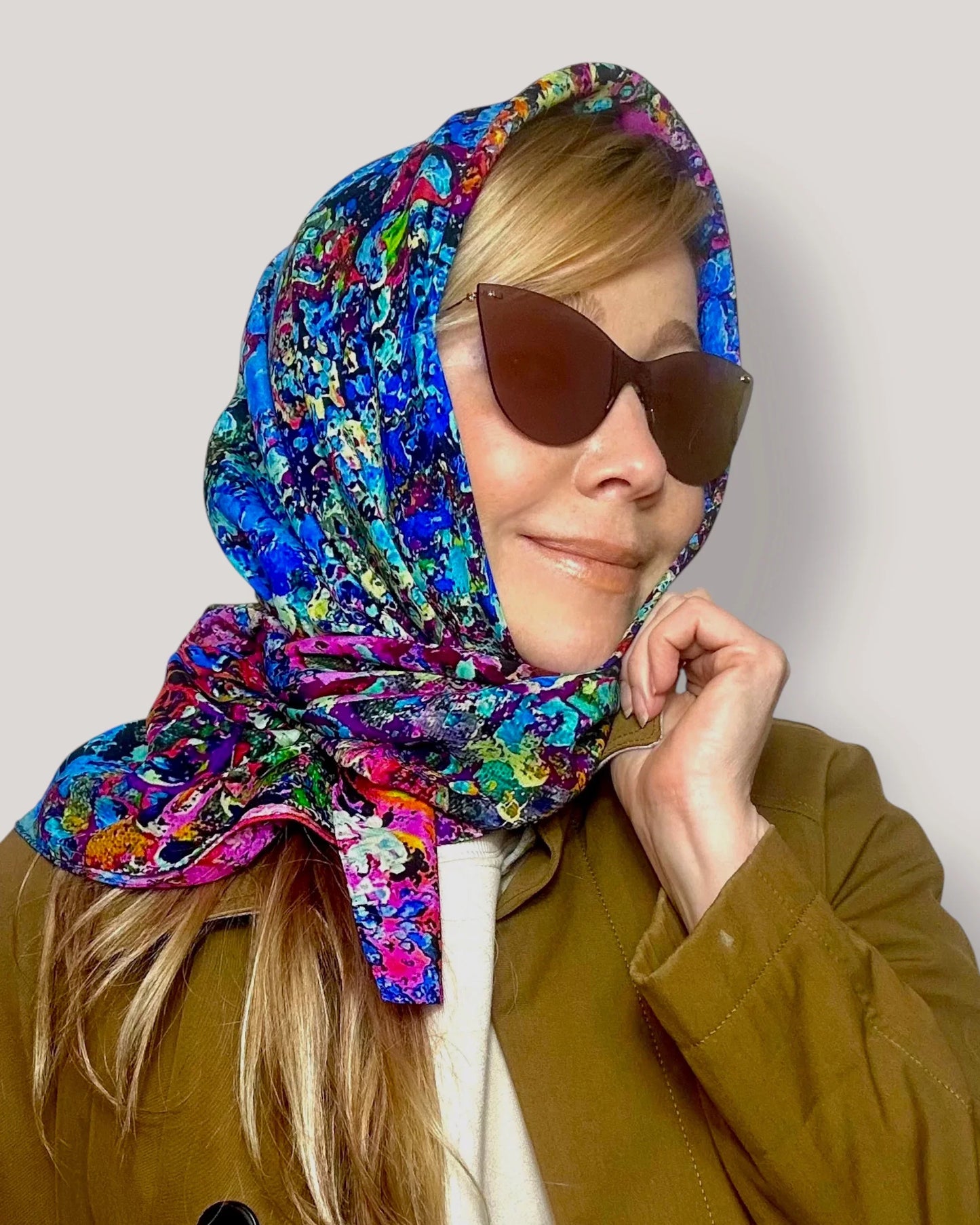 Foulard en soie "Nuages de bleuets" 110*110