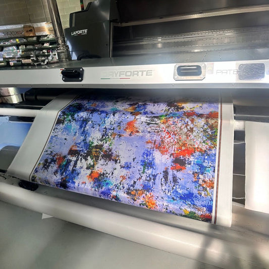 Global Silk Market: Scarcity, Asia vs Europe, and the Como District (2025 Report)
