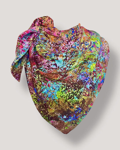 Foulard en soie « Émeute d'été » 110